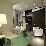 Residenza Borghese 住宿加早餐酒店 3*